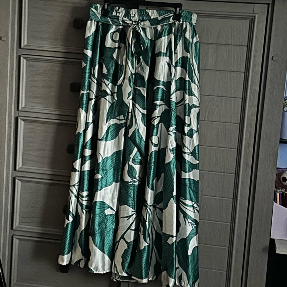 Floral maxi skirt
